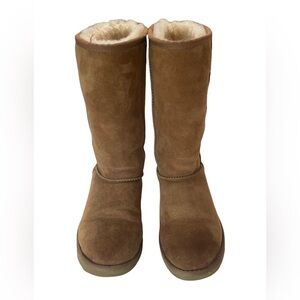 UGG 1016224 Women's Classic Tall II Winter Boot Size 6- Chestnut Brown